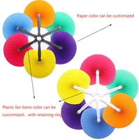 Logo personalizzato di alta qualità a forma di fiore colorato mano carta pieghevole Fan per la decorazione del partito