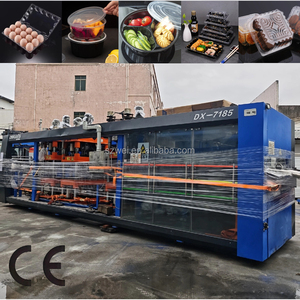 Machines de thermoformage sous vide automatiques pour plastique usagé, machine de thermoformage sous vide pour barquettes de semis en plastique, certifiées CE pour la production de contenants alimentaires - Product Image 1