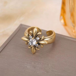 Anelli Moderni Cristiani in Ottone con Croce, Cristalli e Strass, Design Regolabile con Lettera e Saturno, Regalo di Anniversario per Donne - Product Image 5