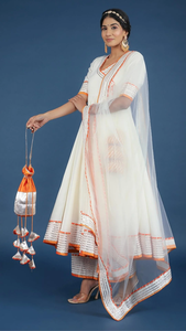 ชุดอังกรากะผ้าไหมคอตตอนนูร์สีขาวนวล ลดราคาจากโรงงาน มีหลายขนาดให้เลือก ชุดลำลอง - Product Image 4