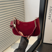 Sac à bandoulière couleur unie 2025 – Sac à main de luxe léger et tendance pour femme avec pendentif
