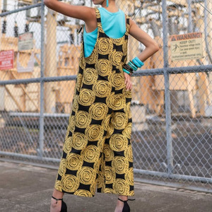 El fabricante diseña cómodos monos con estampado bohemio para la playa y monos de rayón de lujo hechos a medida. - Product Image 5