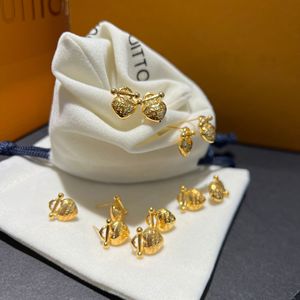 Nouvelles <span class=keywords><strong>boucles</strong></span> <span class=keywords><strong>d</strong></span>'<span class=keywords><strong>oreilles</strong></span> en <span class=keywords><strong>or</strong></span> <span class=keywords><strong>jaune</strong></span> pur <span class=keywords><strong>18</strong></span> <span class=keywords><strong>carats</strong></span> Au750, grandes <span class=keywords><strong>boucles</strong></span> <span class=keywords><strong>d</strong></span>'<span class=keywords><strong>oreilles</strong></span> en forme de cœur pour femmes - Product Image 4