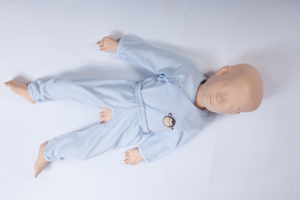 Maniquí Neonatal Avanzado Buywells GD/HT108 para Entrenamiento de Enfermería, Modelo de Cuidado de Bebés Recién Nacidos, Cuidado de Malnutrición Infantil - Product Image 3