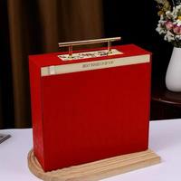 Boîte cadeau rectangulaire de luxe de style européen en carton ondulé avec poignée, finition UV pour une présentation haut de gamme