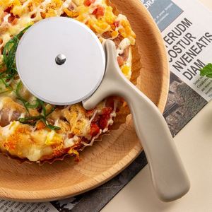 Cortador de Pizza de Acero Inoxidable con Logotipo Personalizado al por Mayor, con Mango de PP, Personalizable - Product Image 4
