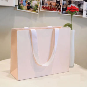 Sacs en papier pour emballages cadeaux avec design personnalisé, vente en gros, logo personnalisé, papier fantaisie de luxe, OEM - Product Image 2