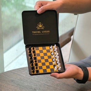 Juego de Ajedrez Magnético Mini King de 2.4cm con Doble Reina, en Caja Metálica Portátil de Viaje, Tamaño de Bolsillo, Set de Regalo, Rey de 1 Pulgada, Juego en Caja Metálica - Product Image 5
