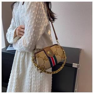 2025년 여성용 럭셔리 디자이너 미니 핸드백, 십자 모양 체인 실 장식과 레터링 디테일이 돋보이는 저렴한 가격의 깜찍한 소형 크로스백 - Product Image 5