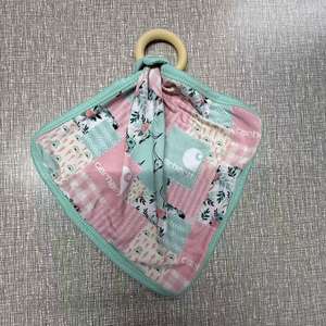 Maßgefertigte Umweltfreundliche Antibakterielle 2-Lagige Bambus-Babylätzchen für Jungen und Mädchen - Product Image 6