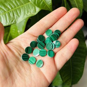 50 pièces excellente coupe pierre de malachite verte naturelle disque rond double gemmes coupées à plat - Product Image 2