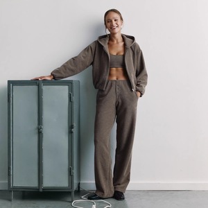 Conjunto de Dos Piezas de Forro Polar para Mujer, Top Corto con Capucha y Pantalones Anchos, Ropa Casual de Calle, Color Sólido, Corte Regular, Invierno - Product Image 4
