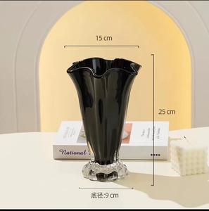 Vase de sol hydroponique de style nordique minimaliste européen élégant fait à la main pour les hôtels - Product Image 5