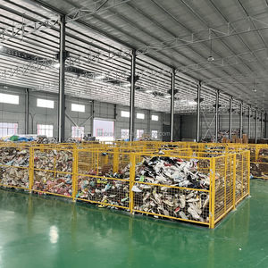 Venta al por Mayor de Zapatos Usados de Segunda Mano Botas de Fútbol de Marcas Famosas Tacos Altos y Bajos en Pacas Mixtas Suministro Directo de Fábrica - Product Image 6