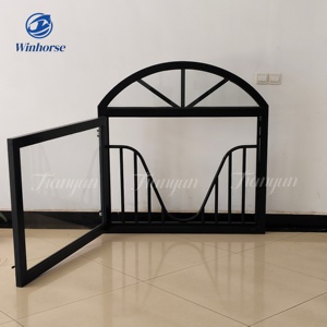 Premium-Qualität Pferdestall-Fenster mit Robustem Scharnier-Design und Belüftungsgittern für Sichere und Komfortable Pferdeställe - Product Image 5