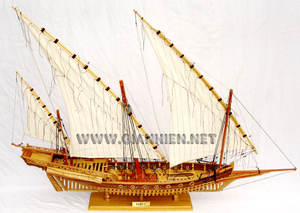 XEBBEC Bateaux modèles en bois peints pour la décoration intérieure Artisanat de style nautique pour l'art et l'artisanat Coffret cadeau inclus - Product Image 3