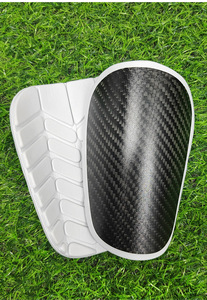 Espinilleras de Fútbol NIMBLEE con Logotipo Personalizado, Material de Fibra de Carbono, con Absorción de Impactos, Protección de Fútbol con EVA Engrosada - Product Image 4