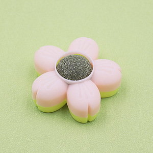 Nuevo juguete giratorio para gatos con forma de bola de menta, moderno y divertido, para limpiar, masticar y eliminar el pelo; un juguete entretenido para que los gatos lo muerdan. - Product Image 4
