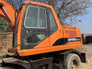 รถขุดตีนตะขาบ Doosan DH150W-7 ระบบไฮดรอลิก ชั่วโมงการทำงานต่ำ เหมาะสำหรับงานก่อสร้างถนนในเมือง พร้อมเครื่องยนต์ DB58TIS - Product Image 4