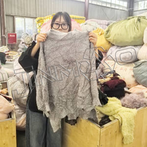 China Factory Jinmao Wholesale High Class Premium <strong>90s</strong> Style Light up Fashion Flash Sweater Winter Used <strong>Clothes</strong> in Bales Mixed - Product Image 6