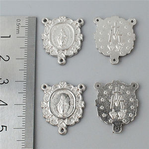 Zink legierung Silber Farbe Jungfrau Maria Mittelpunkt Metall Religiöse Medaille 19*23mm CP023 Anhänger für Katholischen Rosenkranz, Der - Product Image 4