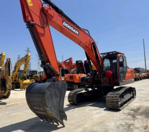 Excavadora Doosan DX225 usada y barata, excavadora hidráulica de alto rendimiento de segunda mano de más de 20 y 22 toneladas para construcción con pocas horas - Product Image 1