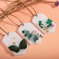Nouveau design de placard à la maison, armoire suspendue, désodorisant, bougie parfumée, comprimés de fusion