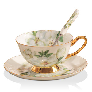 Set di tazze e piattini da tè in ceramica con manico dorato in porcellana all'ingrosso con cucchiaio - Product Image 1