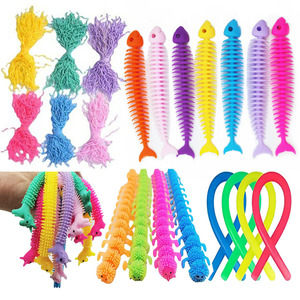 Produit transfrontalier très demandé : Jouet de décompression en caoutchouc souple série TPR, modèle Halloween Vent Noodles et Lala Le en forme d'arête de poisson, en vrac pour usine - Product Image 2