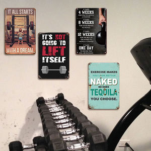 Plaque métallique amusante et motivante pour salle de sport, fitness, humour : « Il ne se lève pas tout seul » – l'exercice vous rend plus beau(e) à l'état nu – Décoration de bar - Product Image 2