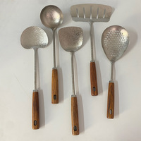 Ensemble de cuisine 5 pièces en titane pur, durable, sûr et résistant aux hautes températures, comprenant Spatule, Louche, Écumoire, Cuillère, finition poli cristal nacré