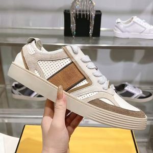 Chaussures plates en cuir véritable de qualité supérieure, logo personnalisé, chaussures de créateur pour hommes, chaussures de sport décontractées pour étudiants et jeunes, style marche - Product Image 3