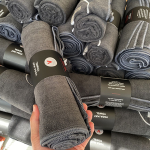 Toalla de Yoga Caliente Económica de Fábrica con Ancho Extra, Toalla Deportiva Gaiam, Logotipo Personalizado Naranja, Toalla de Yoga Caliente para Hidratación - Product Image 6