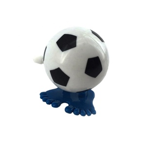 Vente chaude enfant cadeaux dessin animé liquidation marche mécanisme en plastique football liquidation <span class=keywords><strong>jouet</strong></span> - Product Image 2