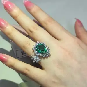แหวนทองแดงมรกตแบบแฟชั่นสำหรับผู้หญิงดีไซน์ทันสมัยหรูหราปรับได้