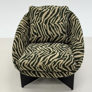 Poltrona Moderna con Motivo Zebrato |   Poltrona Imbottita di Lusso per Soggiorno e <span class=keywords><strong>Arredamento</strong></span> Alberghiero - Product Image 1