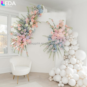 LEDA Eventos y Decoración: Mural Cuadrado Moderno Clásico Personalizado de Acrílico Blanco para Flores Colgantes - Product Image 1