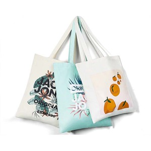 Sac fourre-tout promotionnel en toile de coton 100% biologique noir, écologique, réutilisable, durable, personnalisable avec logo imprimé et taille ajustable - Product Image 4