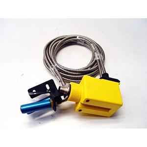 Capteur à fibre optique infrarouge Banner Engineering Q45BB6FQ5 avec câble métallique et boîtier jaune pour la détection industrielle - Product Image 1