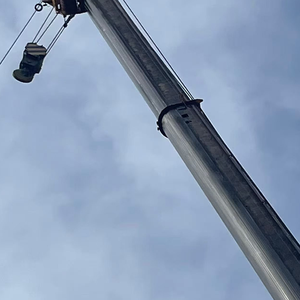 Grúa sobre Camión Usada XCMG QY75KC de 75 Toneladas, Pluma Principal de 50.5m, Pluma Auxiliar de Dos Secciones, Contrapeso de 20t, Motor MC11.38-50 - Product Image 5