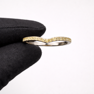 Anillo de platino con diamantes de alta gama para mujer, accesorio de joyería fina con diseño atemporal para bodas, fiestas y aniversarios - Product Image 4