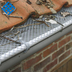 Grille de protection de <span class=keywords><strong>gouttière</strong></span> en <span class=keywords><strong>PVC</strong></span> de haute qualité, 5 pouces, noire, protection contre les feuilles, avec mailles de 6 mm/8 mm, facile à assembler pour les descentes d'eau et les gouttières de toit - Product Image 6