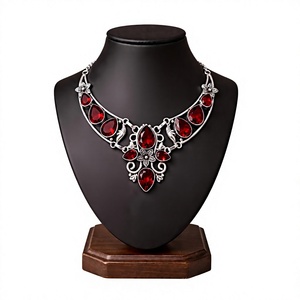 Pendentif en grenat rouge naturel, argent sterling 925 plaqué or, serti clos vintage, bijoux de fiançailles pour femmes - Product Image 1