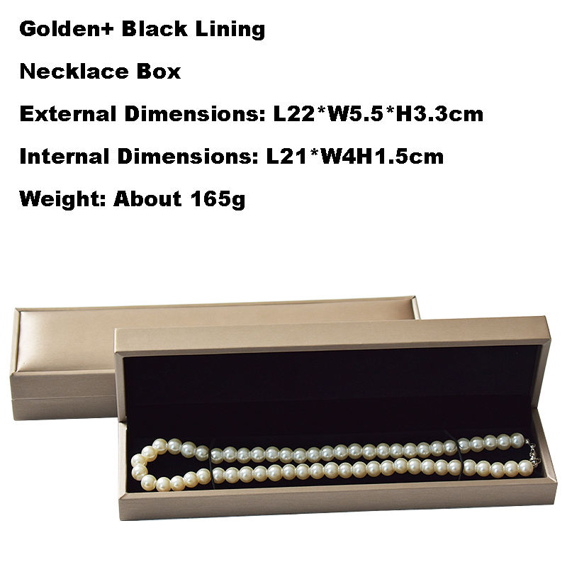 Boîte de collier d'or + de doublure noire