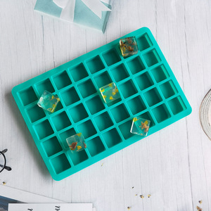แม่พิมพ์ซิลิโคนแบบใช้แล้วทิ้งรูปทรงสี่เหลี่ยมจัตุรัส Even Square Ice 228 ช่อง สำหรับทำขนม ลูกอม พุดดิ้ง ของหวาน เค้ก คัพเค้ก SHUXIN YZ-3-3 - Product Image 5