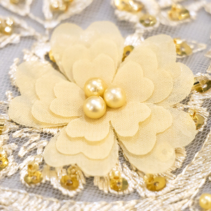 Vendita calda tessuto di pizzo a fiori 3d nuova moda tessuto di pizzo con perline di lusso con paillettes di perle per il vestito da Quinceanera - Product Image 2