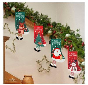 Bolsa de Peluche Navideña con Diseño de Dulces y Calcetines de Santa Claus - Regalo Perfecto para Niñas y Niños, Suministros para Manualidades Navideñas - Product Image 2