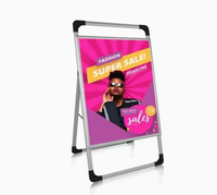 Panneau publicitaire pliable double face en forme de A, robuste, avec glissière latérale, pour l'affichage d'affiches publicitaires