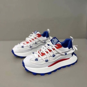Chaussures de sport pour hommes en maille respirante, baskets de course épaisses, chaussures de marche tendance et résistantes à l'usure, baskets pour femmes - Product Image 2
