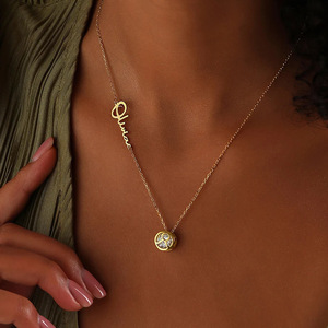 Collana personalizzata con <span class=keywords><strong>nome</strong></span> e segno zodiacale TD |   Forma di Corona in Acciaio Inossidabile Placcato Oro |   Gioielli Personalizzati con Costellazioni, Regalo per Feste - Product Image 2